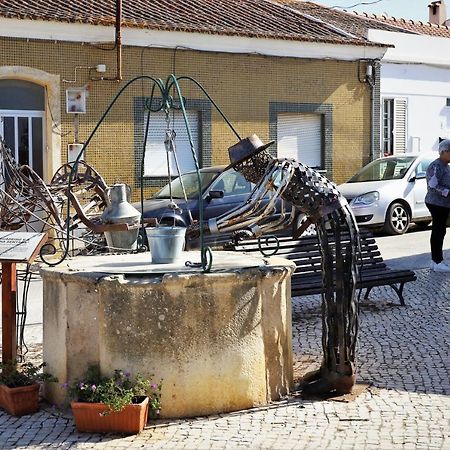 Casa Largo Do Poco Guesthouse อัลวอร์ ภายนอก รูปภาพ
