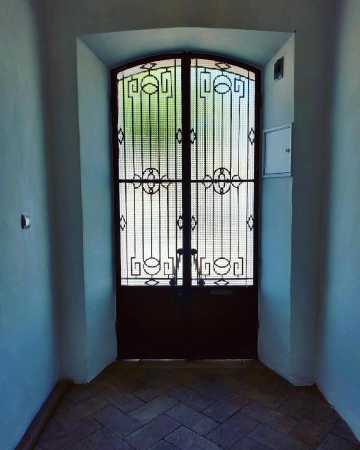 Casa Largo Do Poco Guesthouse อัลวอร์ ภายนอก รูปภาพ