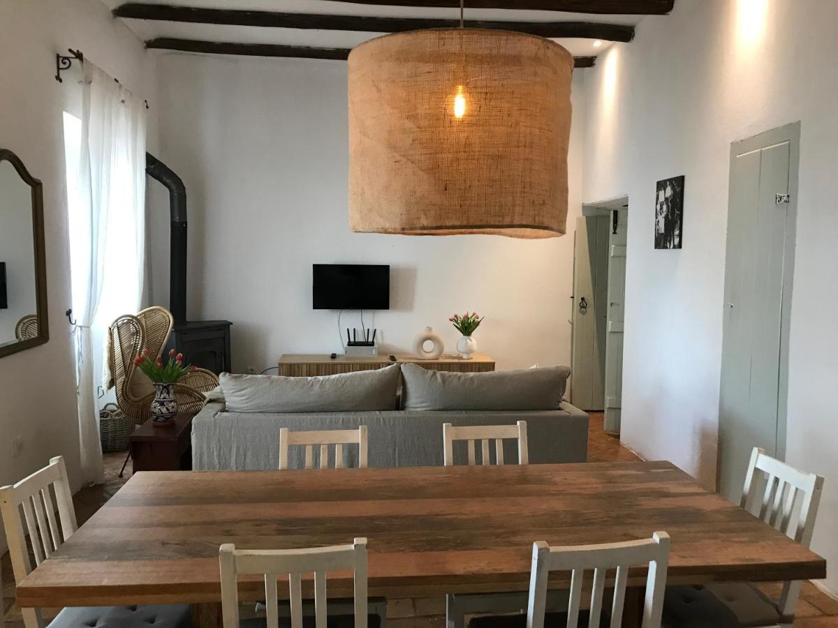 Casa Largo Do Poco Guesthouse อัลวอร์ ภายนอก รูปภาพ