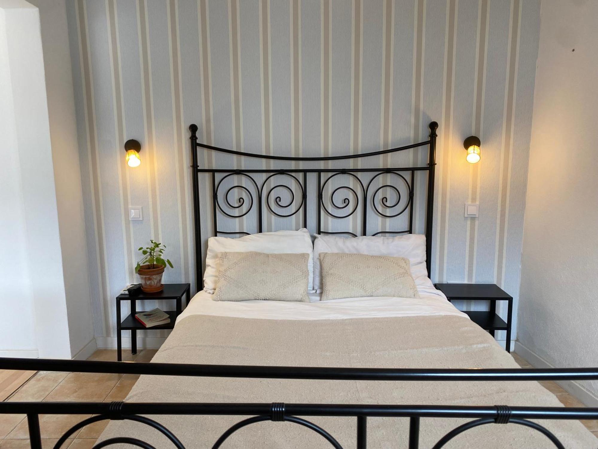 Casa Largo Do Poco Guesthouse อัลวอร์ ภายนอก รูปภาพ